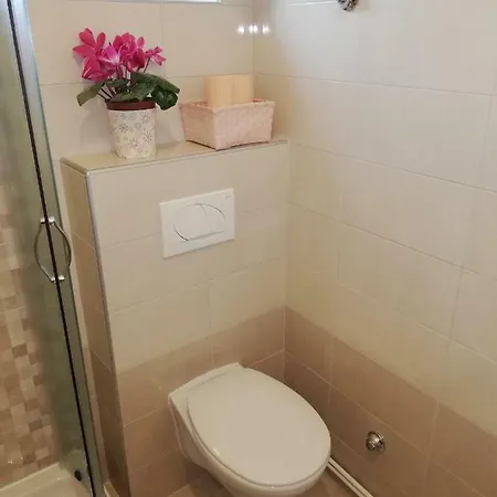 Antonia Apartman *